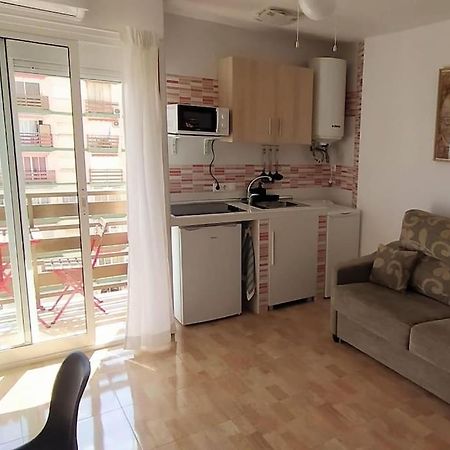 Apartamento Con Vista Al Mar A 200 Mts De La Playa Benalmadena Bagian luar foto
