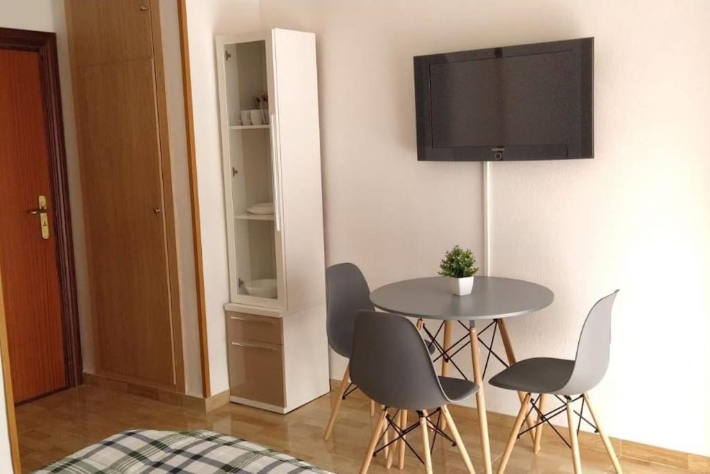 Apartamento Con Vista Al Mar A 200 Mts De La Playa Benalmadena Bagian luar foto